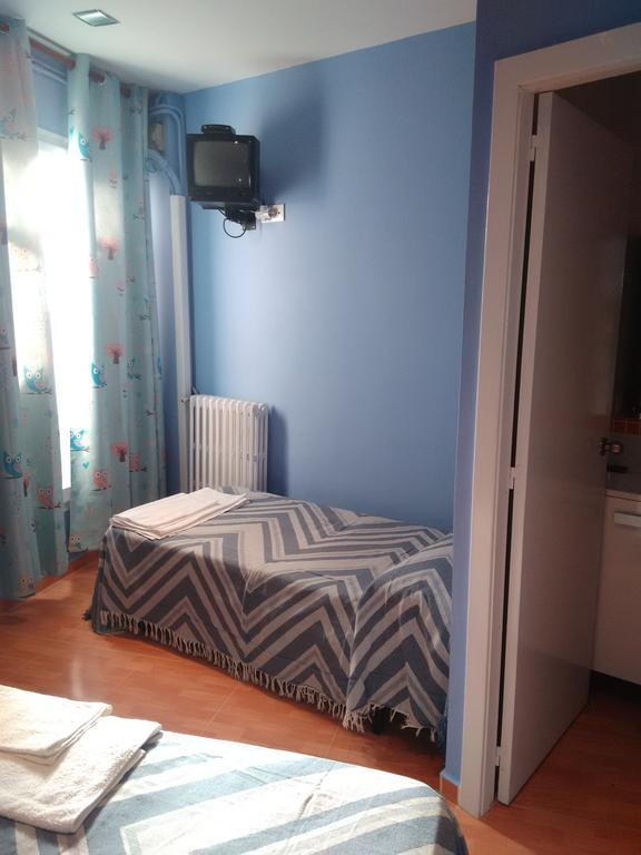 Pension Fonda Suiza Reus Exterior foto