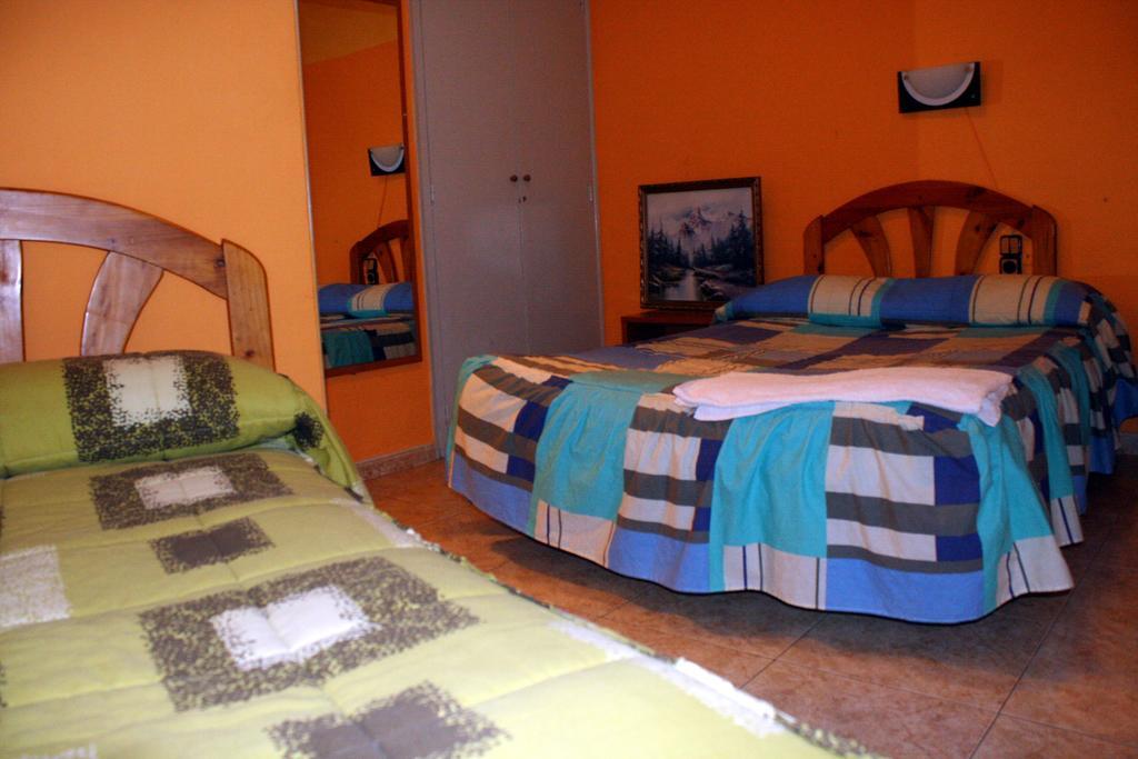 Pension Fonda Suiza Reus Quarto foto