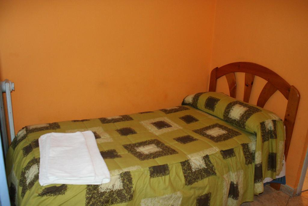 Pension Fonda Suiza Reus Quarto foto