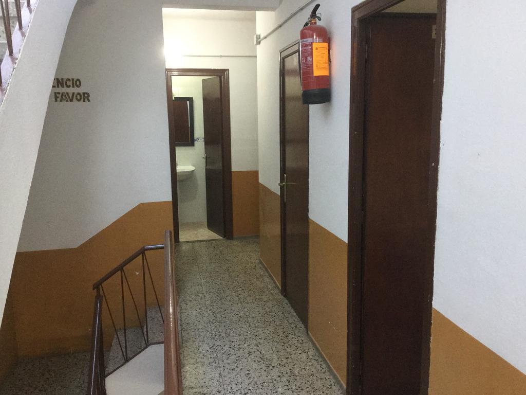 Pension Fonda Suiza Reus Exterior foto