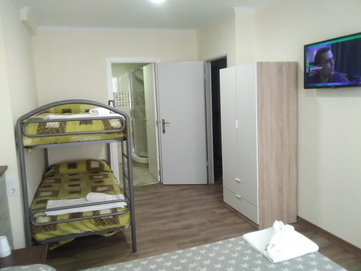 Pension Fonda Suiza Reus Exterior foto